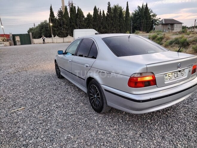 BMW 523-5