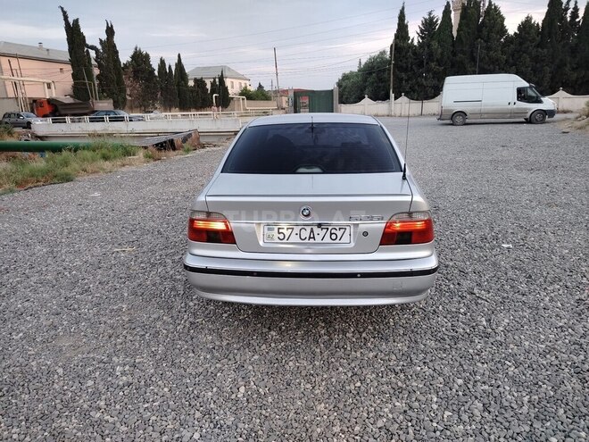 BMW 523-7