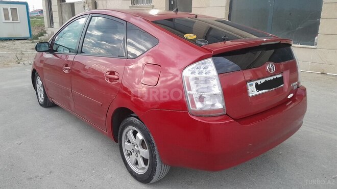 Toyota Prius-5