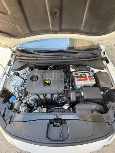 Hyundai Elantra-10