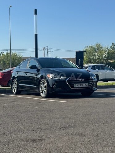 Hyundai Elantra-2