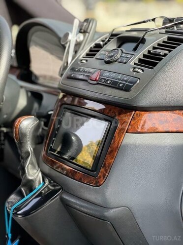 Mercedes Viano-11