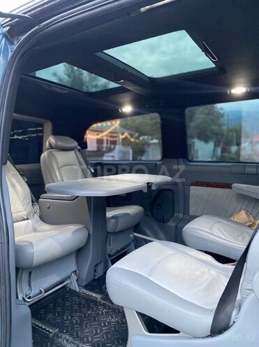 Mercedes Viano-7