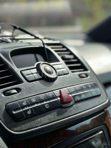 Mercedes Viano-12
