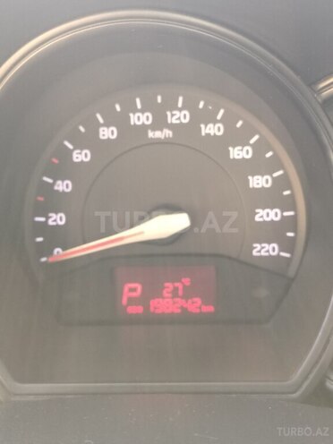 Kia Rio-3
