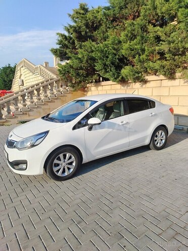 Kia Rio-4