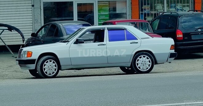 Mercedes 190-7