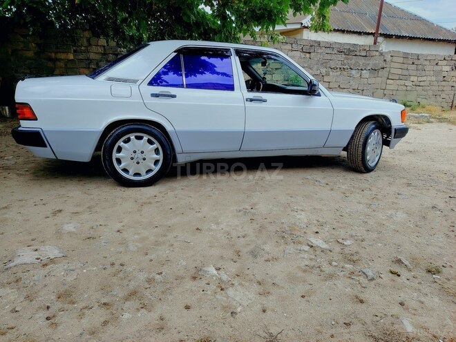 Mercedes 190-3