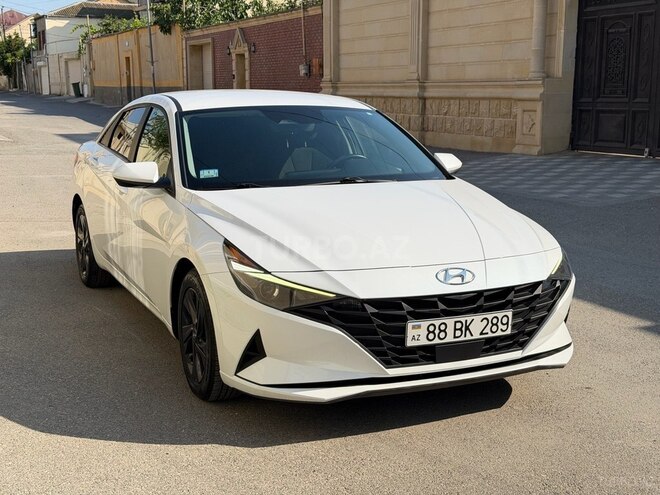 Hyundai Elantra-3