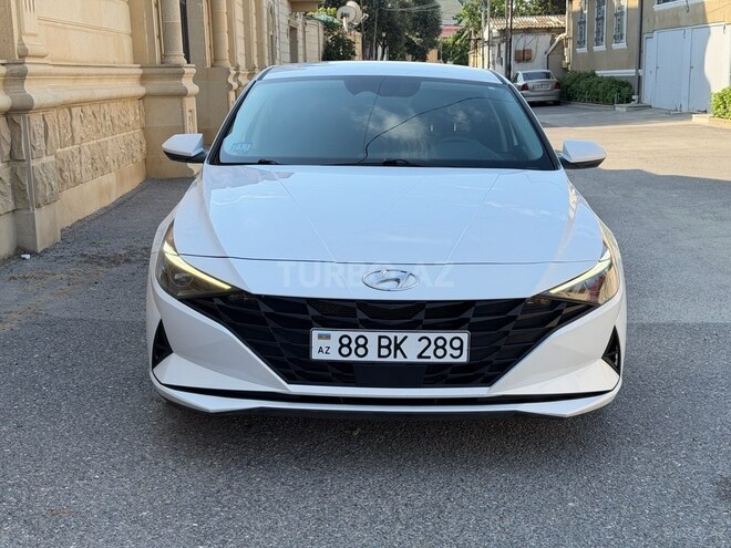 Hyundai Elantra-5