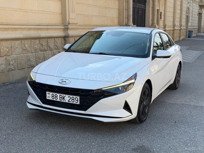 Hyundai Elantra-6
