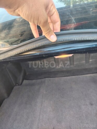 Mercedes E 200-4