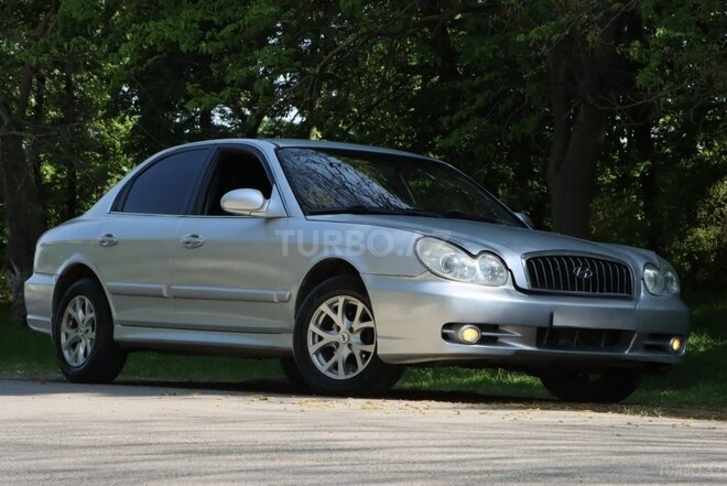 Hyundai Sonata-5