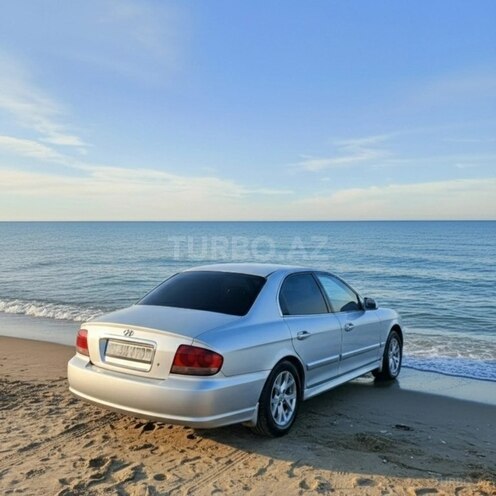 Hyundai Sonata-3