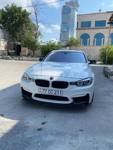 BMW 330-1