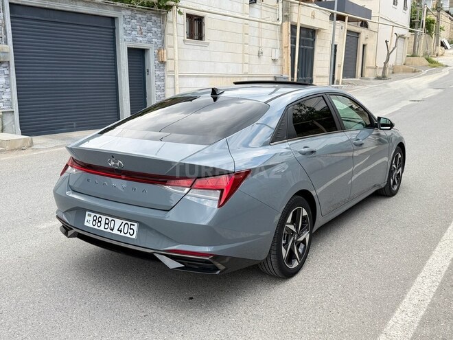 Hyundai Elantra-9