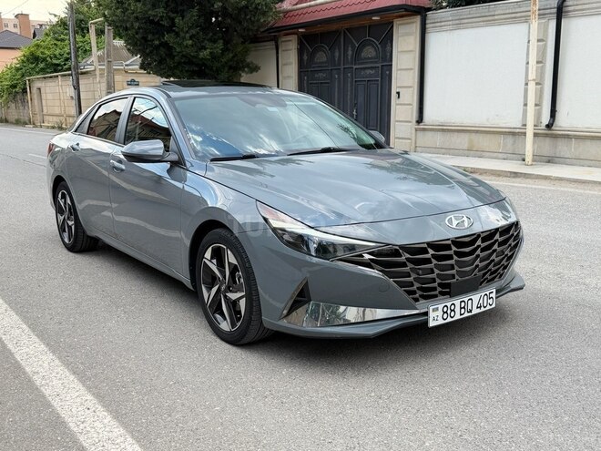 Hyundai Elantra-4