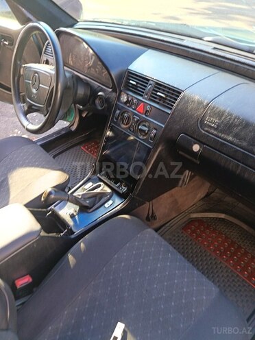 Mercedes C 180-13