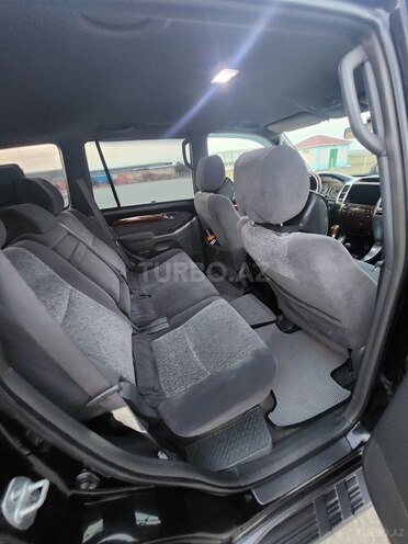 Toyota Land Cruiser Prado-18
