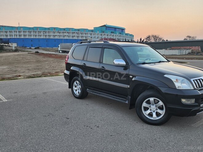 Toyota Land Cruiser Prado-11