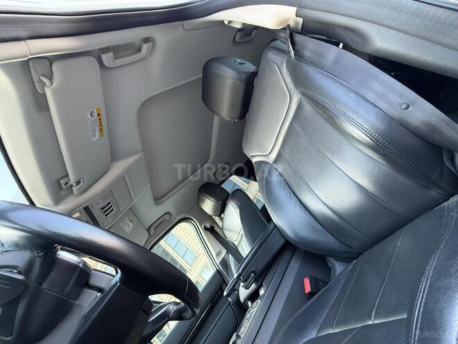 Land Rover Discovery-8