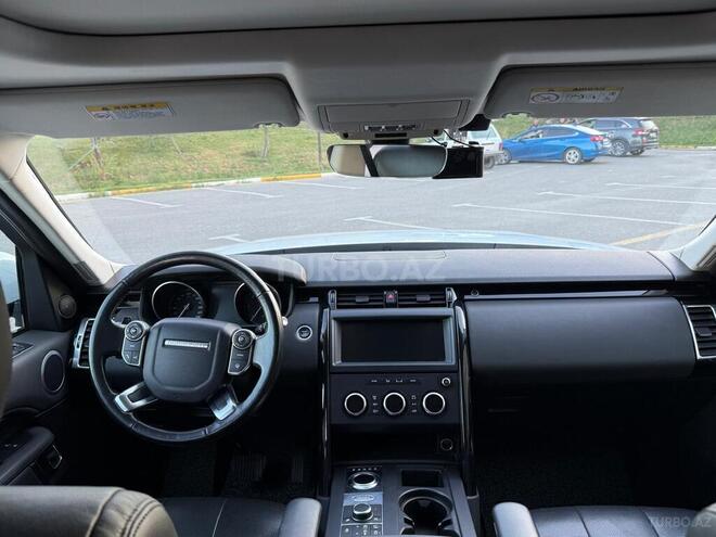 Land Rover Discovery-5