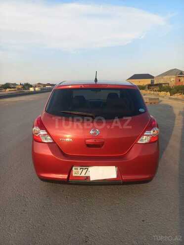 Nissan Tiida-14