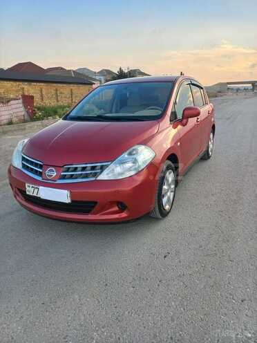 Nissan Tiida-4