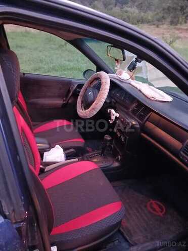 Opel Vectra-3