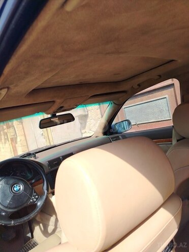 BMW 523-5