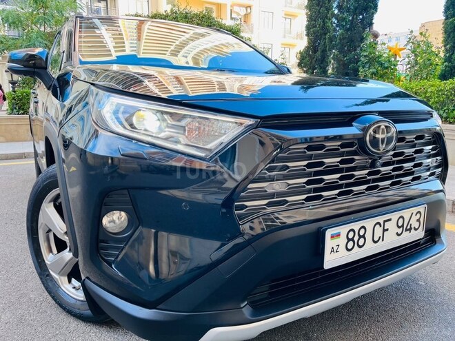Toyota RAV4-4