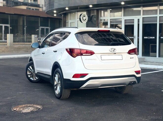 Hyundai Santa Fe-11