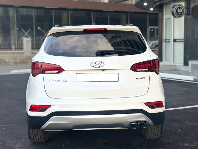 Hyundai Santa Fe-9