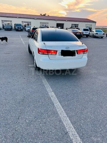 Hyundai Sonata-4