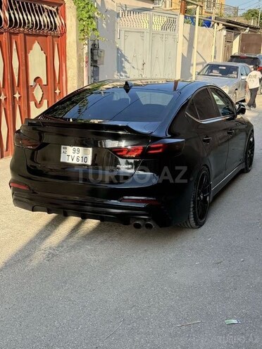 Hyundai Elantra-6