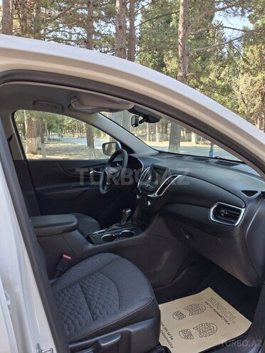 Chevrolet Equinox-7