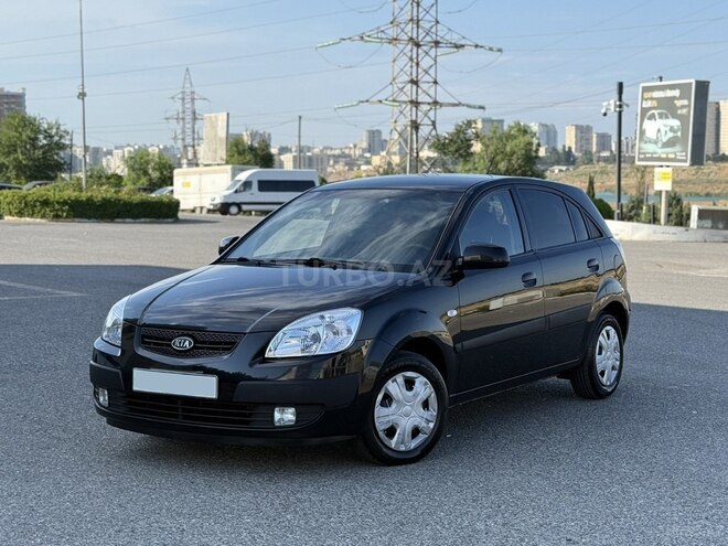 Kia Rio-1