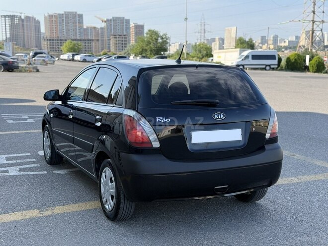 Kia Rio-8