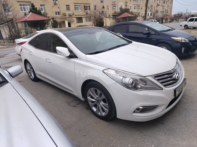 Hyundai Azera-15
