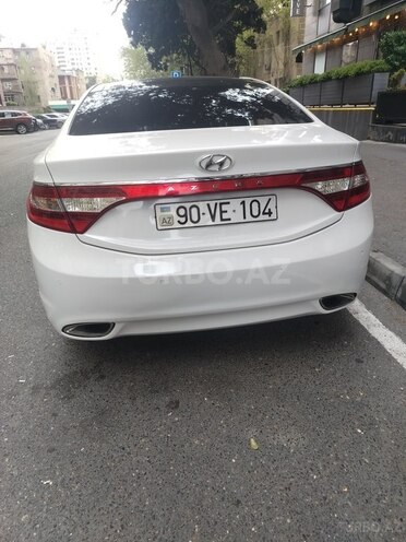 Hyundai Azera-7