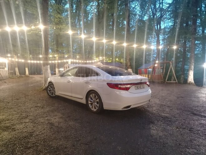 Hyundai Azera-2