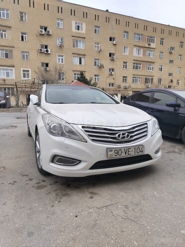 Hyundai Azera-13