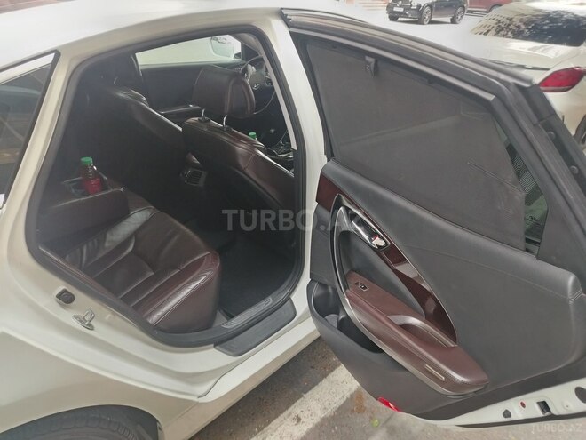 Hyundai Azera-21