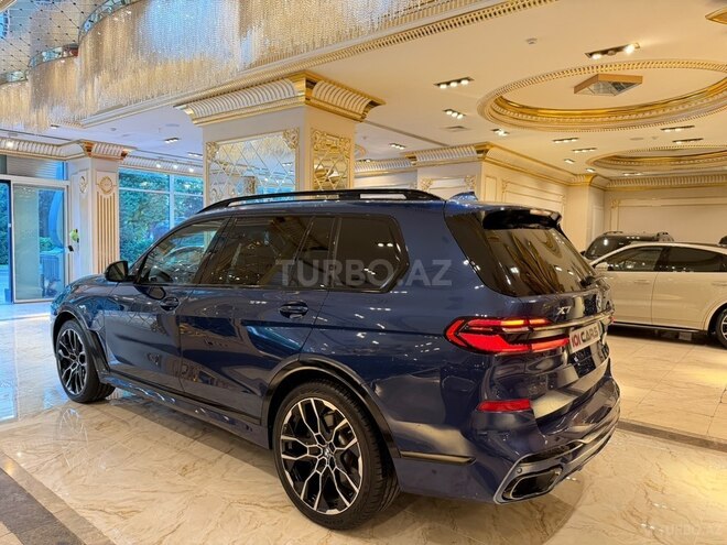 BMW X7-6