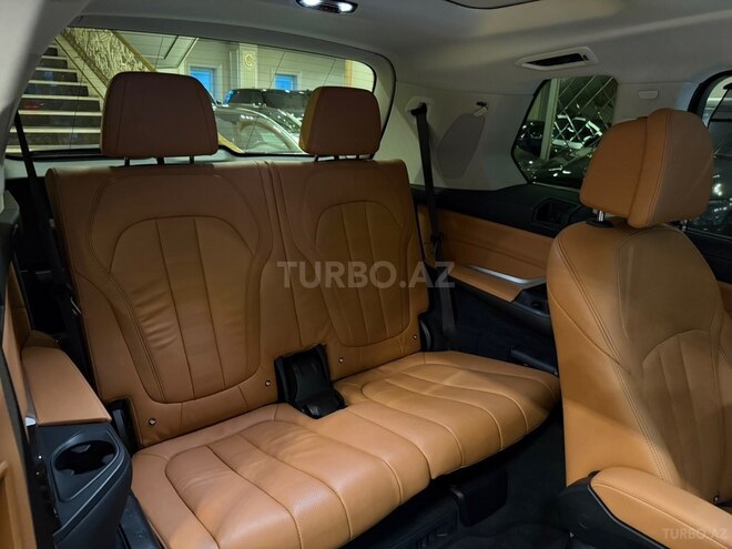 BMW X7-14