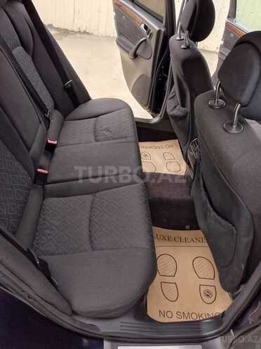 Mercedes C 240-17