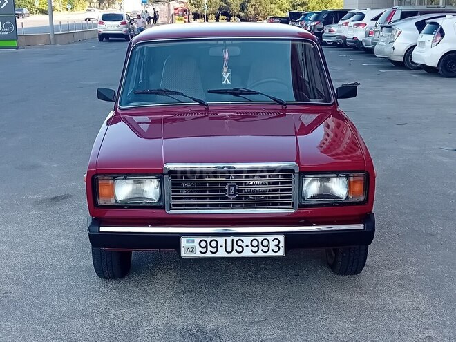LADA (VAZ) 2107-1