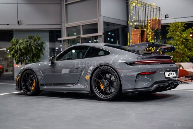 Porsche 911 GT3-10