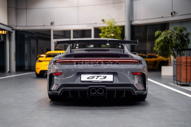 Porsche 911 GT3-8