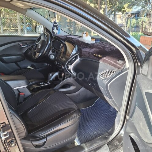Hyundai ix35-12